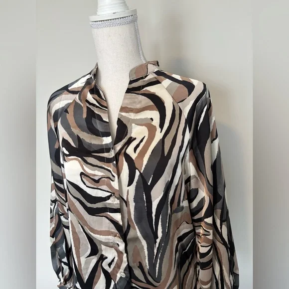 Papillon Abstract Print Button Down Blouse Small Long Sleeve - Picture 2 of 10